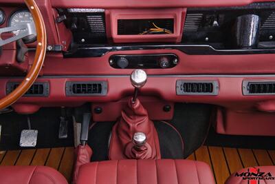 1999 Land Rover Defender 90   - Photo 142 - Houston, TX 77024