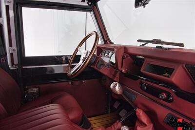 1999 Land Rover Defender 90   - Photo 30 - Houston, TX 77024