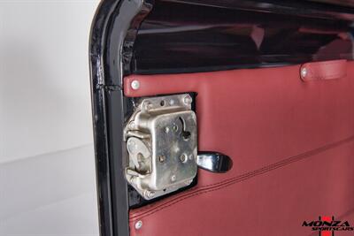 1999 Land Rover Defender 90   - Photo 41 - Houston, TX 77024