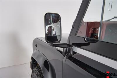 1999 Land Rover Defender 90   - Photo 22 - Houston, TX 77024