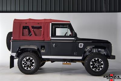 1999 Land Rover Defender 90   - Photo 14 - Houston, TX 77024