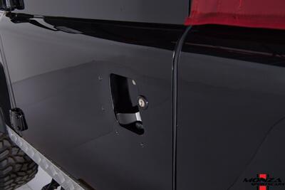 1999 Land Rover Defender 90   - Photo 23 - Houston, TX 77024