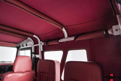 1999 Land Rover Defender 90   - Photo 65 - Houston, TX 77024