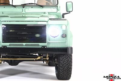 1999 Land Rover Defender 90   - Photo 81 - Houston, TX 77024