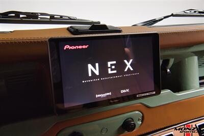 1999 Land Rover Defender 90   - Photo 76 - Houston, TX 77024