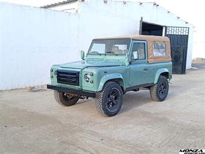 1999 Land Rover Defender 90   - Photo 5 - Houston, TX 77024