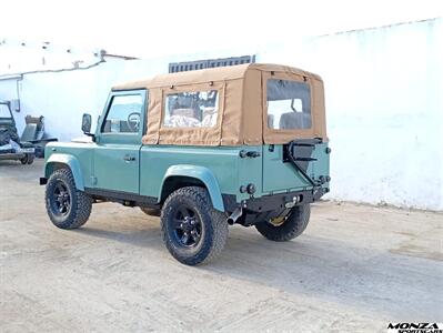 1999 Land Rover Defender 90   - Photo 7 - Houston, TX 77024