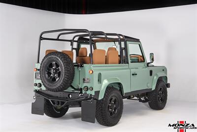 1999 Land Rover Defender 90   - Photo 107 - Houston, TX 77024