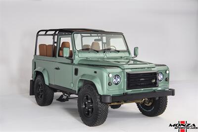 1999 Land Rover Defender 90   - Photo 138 - Houston, TX 77024