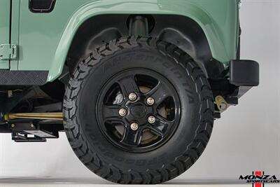1999 Land Rover Defender 90   - Photo 68 - Houston, TX 77024