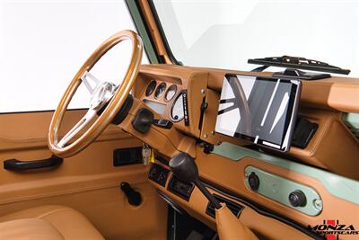 1999 Land Rover Defender 90   - Photo 114 - Houston, TX 77024