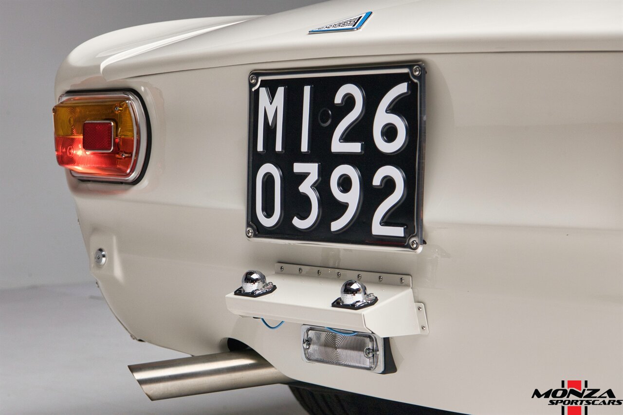 1976 Alfa Romeo GTAm Tribute - Photo 38 - Houston, TX 77024