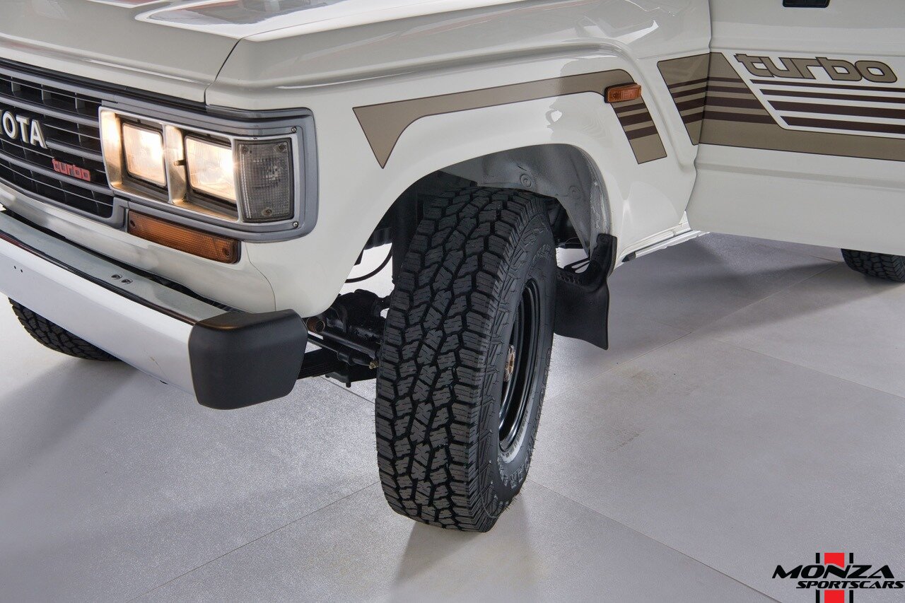 1989 Toyota Land Cruiser HJ61 - Photo 2 - Houston, TX 77024
