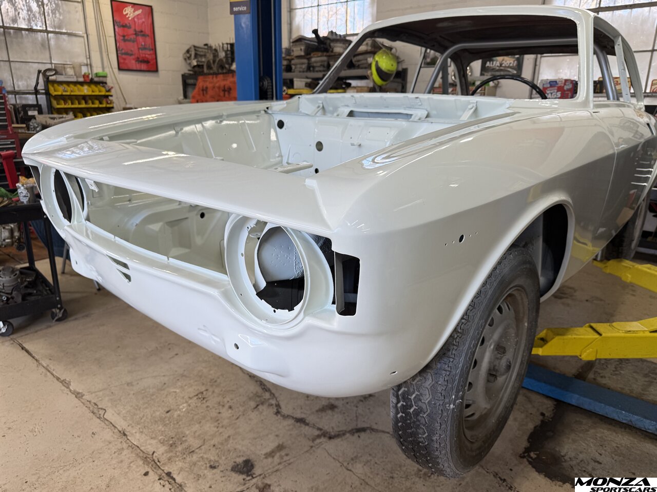 1966 Alfa Romeo Giulia Sprint GT Veloce   - Photo 1 - Houston, TX 77024
