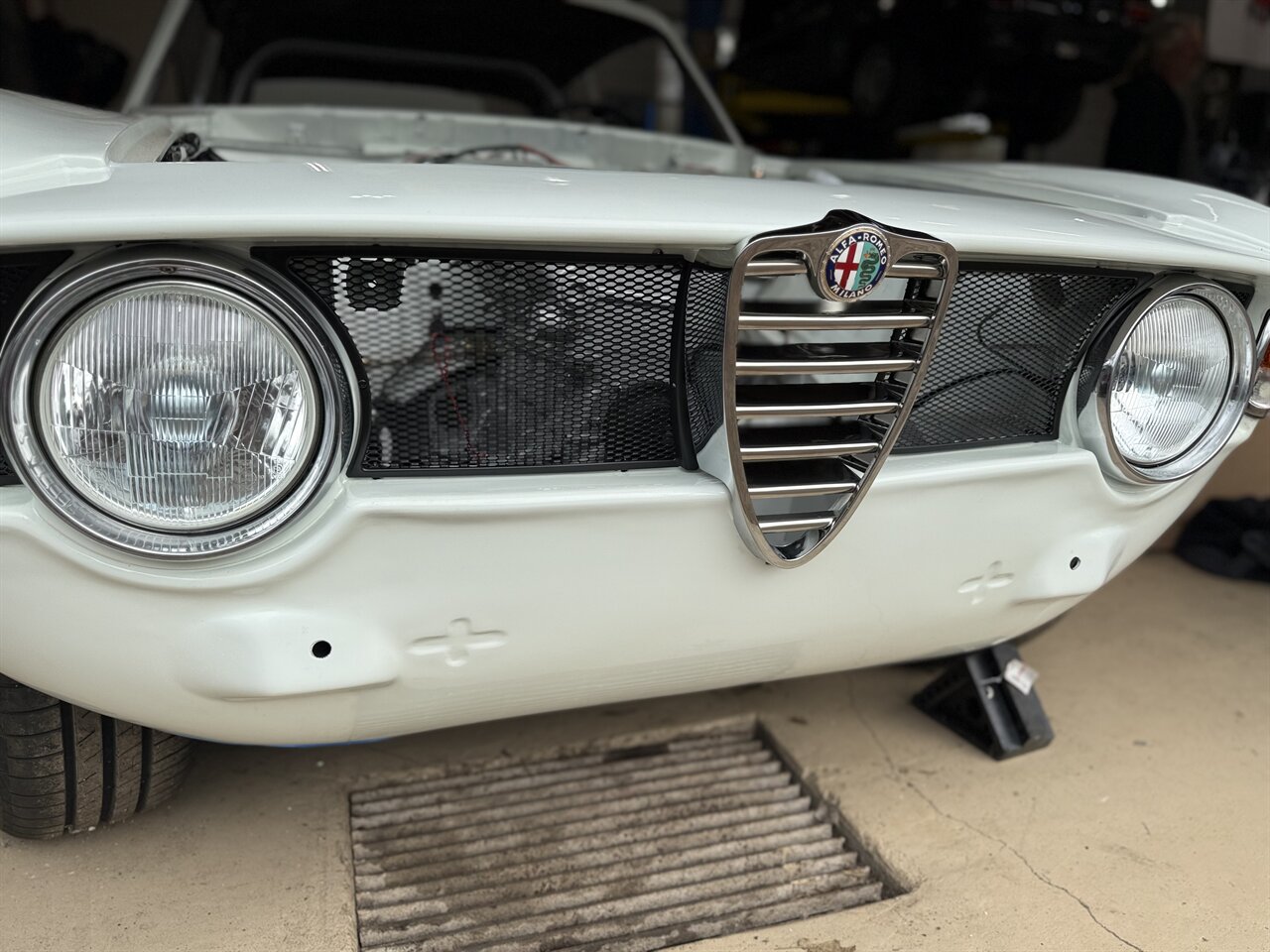 1966 Alfa Romeo Giulia Sprint GT Veloce - Photo 33 - Houston, TX 77024
