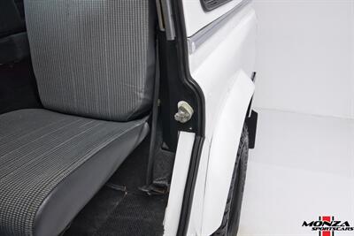 1999 Land Rover Defender 110 TD5   - Photo 112 - Houston, TX 77024