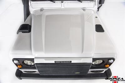 1999 Land Rover Defender 110 TD5   - Photo 20 - Houston, TX 77024