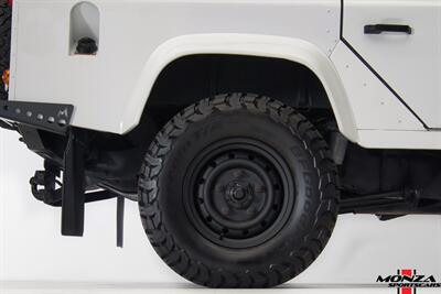 1999 Land Rover Defender 110 TD5   - Photo 26 - Houston, TX 77024