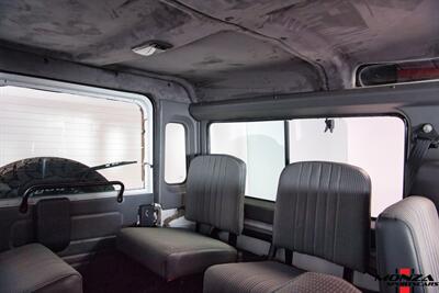 1999 Land Rover Defender 110 TD5   - Photo 110 - Houston, TX 77024