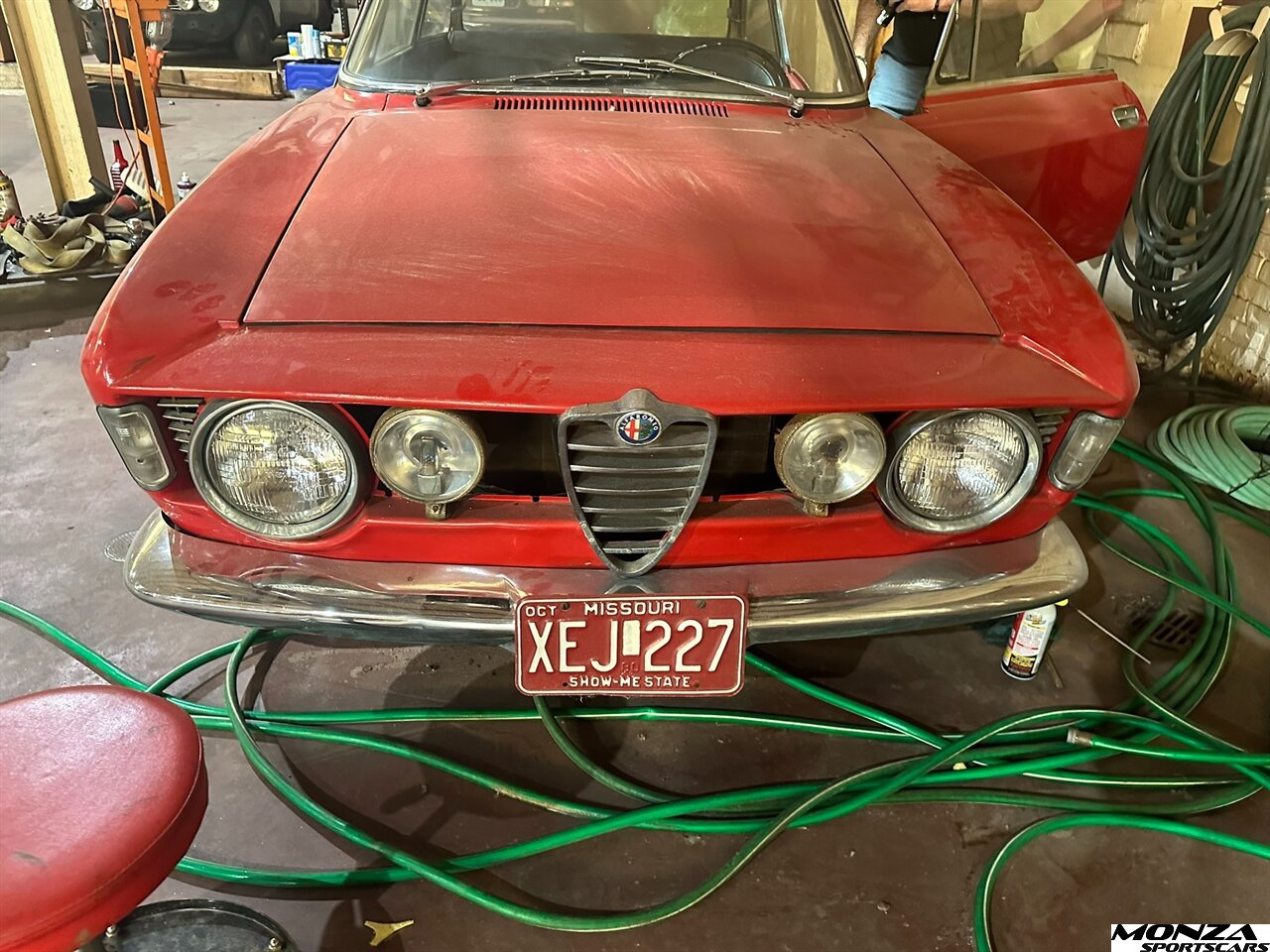 1966 Alfa Romeo Giulia GT Veloce   - Photo 1 - Houston, TX 77024