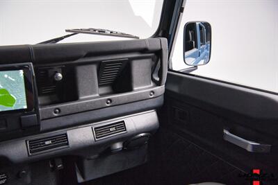 1999 Land Rover Defender 130 - Photo 65 - Houston, TX 77024