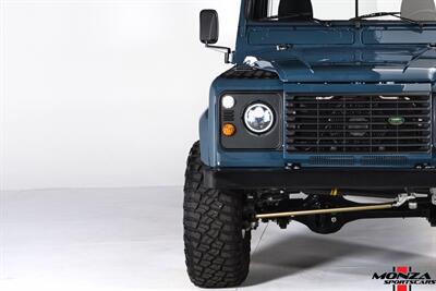 1999 Land Rover Defender 130 - Photo 14 - Houston, TX 77024
