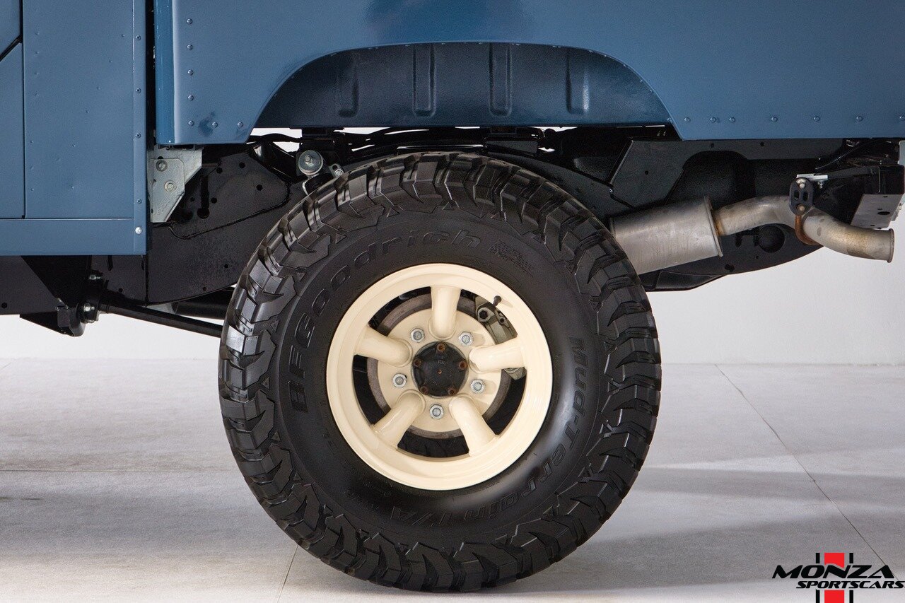 1999 Land Rover Defender 130 - Photo 28 - Houston, TX 77024