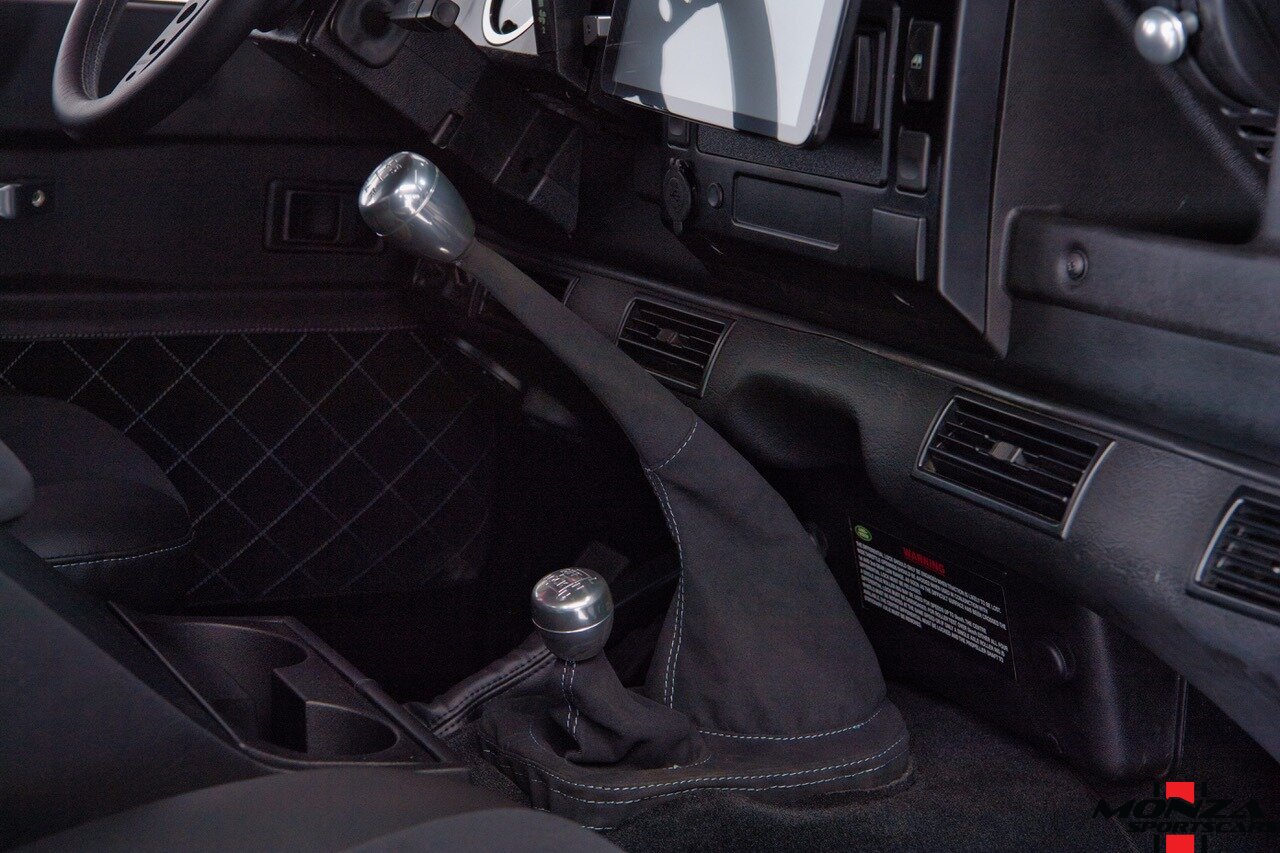 1999 Land Rover Defender 130 - Photo 105 - Houston, TX 77024