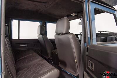1999 Land Rover Defender 130 - Photo 48 - Houston, TX 77024