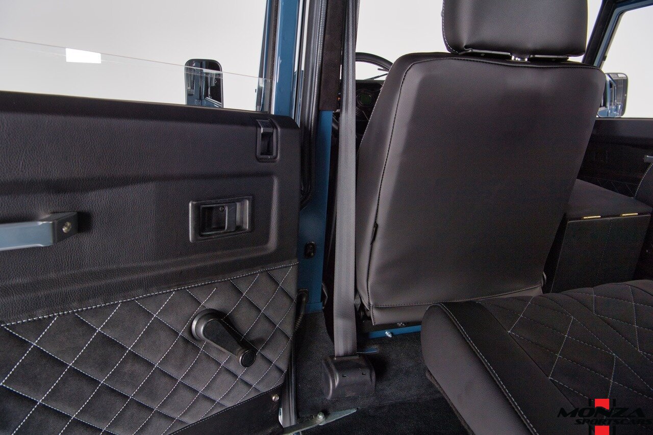 1999 Land Rover Defender 130 - Photo 114 - Houston, TX 77024