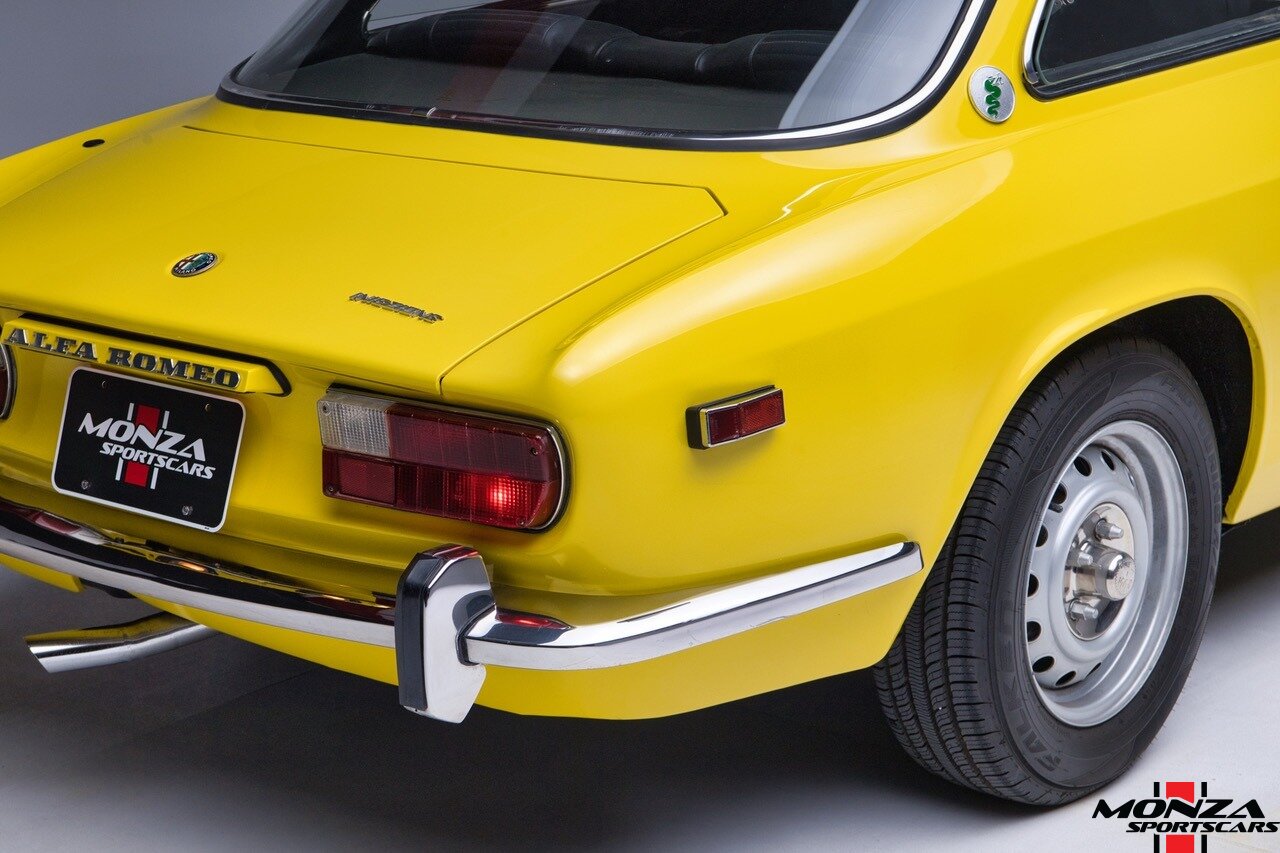 1974 Alfa Romeo GTV 2000   - Photo 13 - Houston, TX 77024