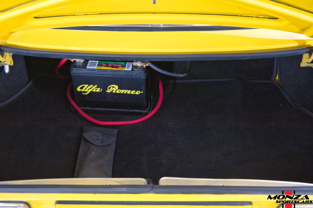 1974 Alfa Romeo GTV 2000   - Photo 45 - Houston, TX 77024