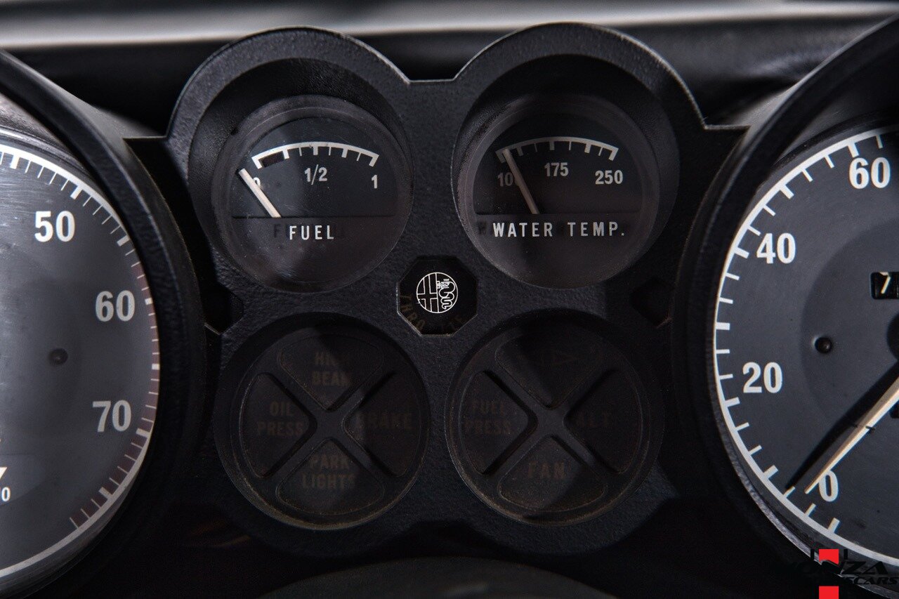 1974 Alfa Romeo GTV 2000   - Photo 32 - Houston, TX 77024