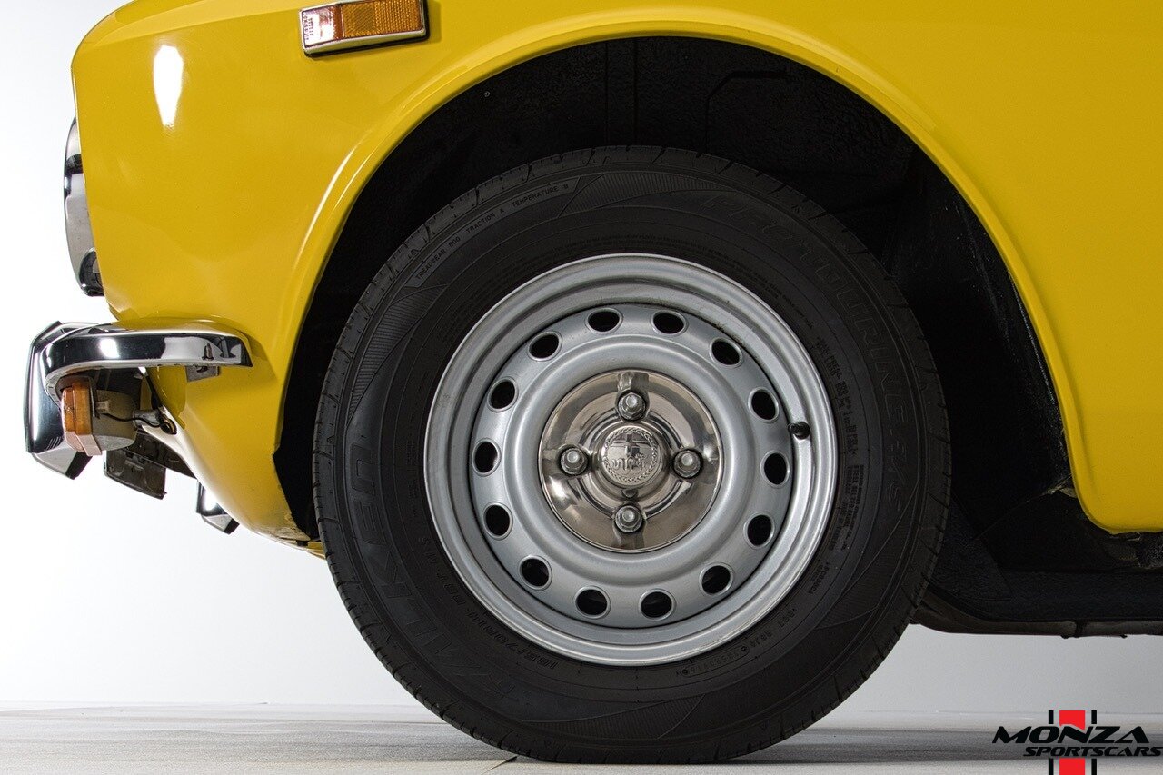 1974 Alfa Romeo GTV 2000   - Photo 16 - Houston, TX 77024