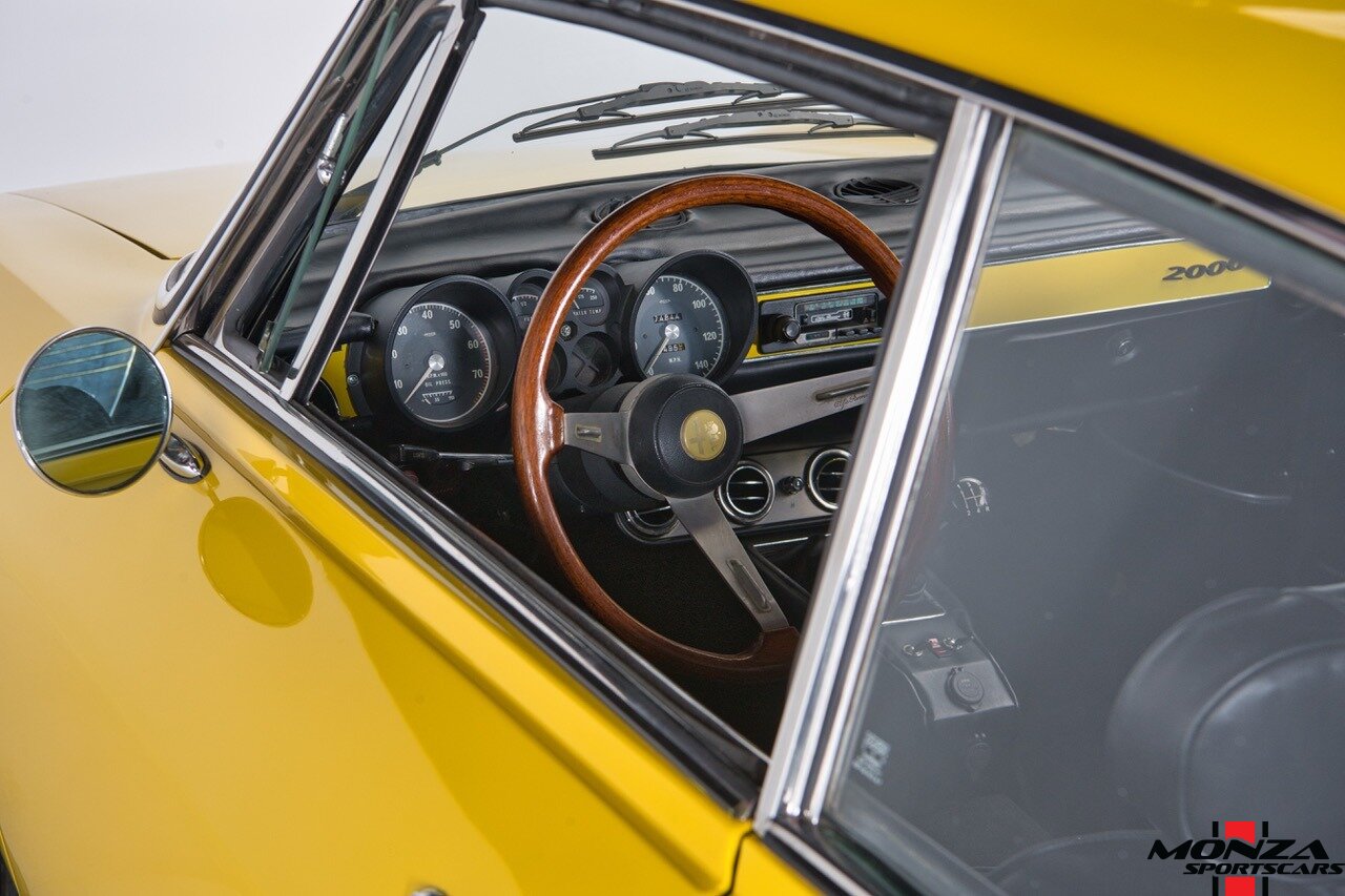 1974 Alfa Romeo GTV 2000   - Photo 19 - Houston, TX 77024