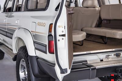 1995 Toyota Land Cruiser 80 Series   - Photo 102 - Houston, TX 77024