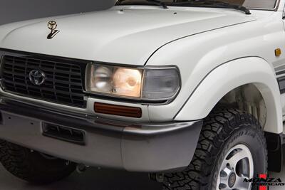 1995 Toyota Land Cruiser 80 Series   - Photo 16 - Houston, TX 77024