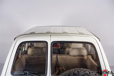 1995 Toyota Land Cruiser 80 Series   - Photo 116 - Houston, TX 77024