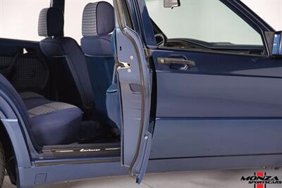 1990 Mercedes-Benz 2.6   - Photo 93 - Houston, TX 77024