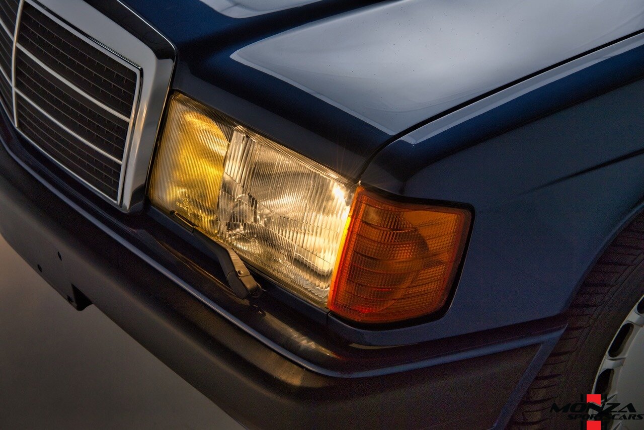 1990 Mercedes-Benz 2.6   - Photo 37 - Houston, TX 77024