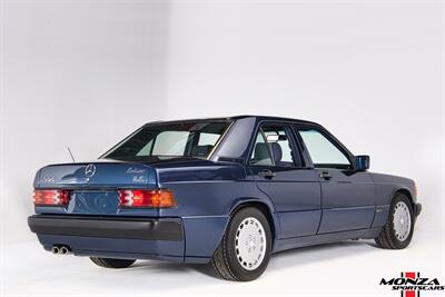 1990 Mercedes-Benz 2.6   - Photo 15 - Houston, TX 77024