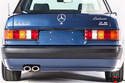 1990 Mercedes-Benz 2.6   - Photo 8 - Houston, TX 77024