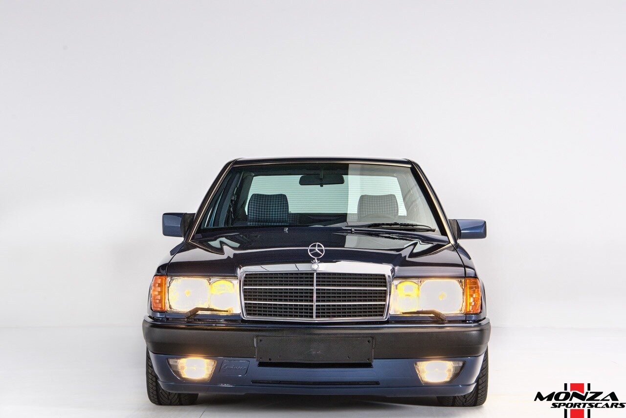 1990 Mercedes-Benz 2.6   - Photo 2 - Houston, TX 77024