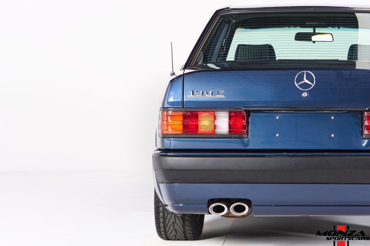 1990 Mercedes-Benz 2.6   - Photo 16 - Houston, TX 77024