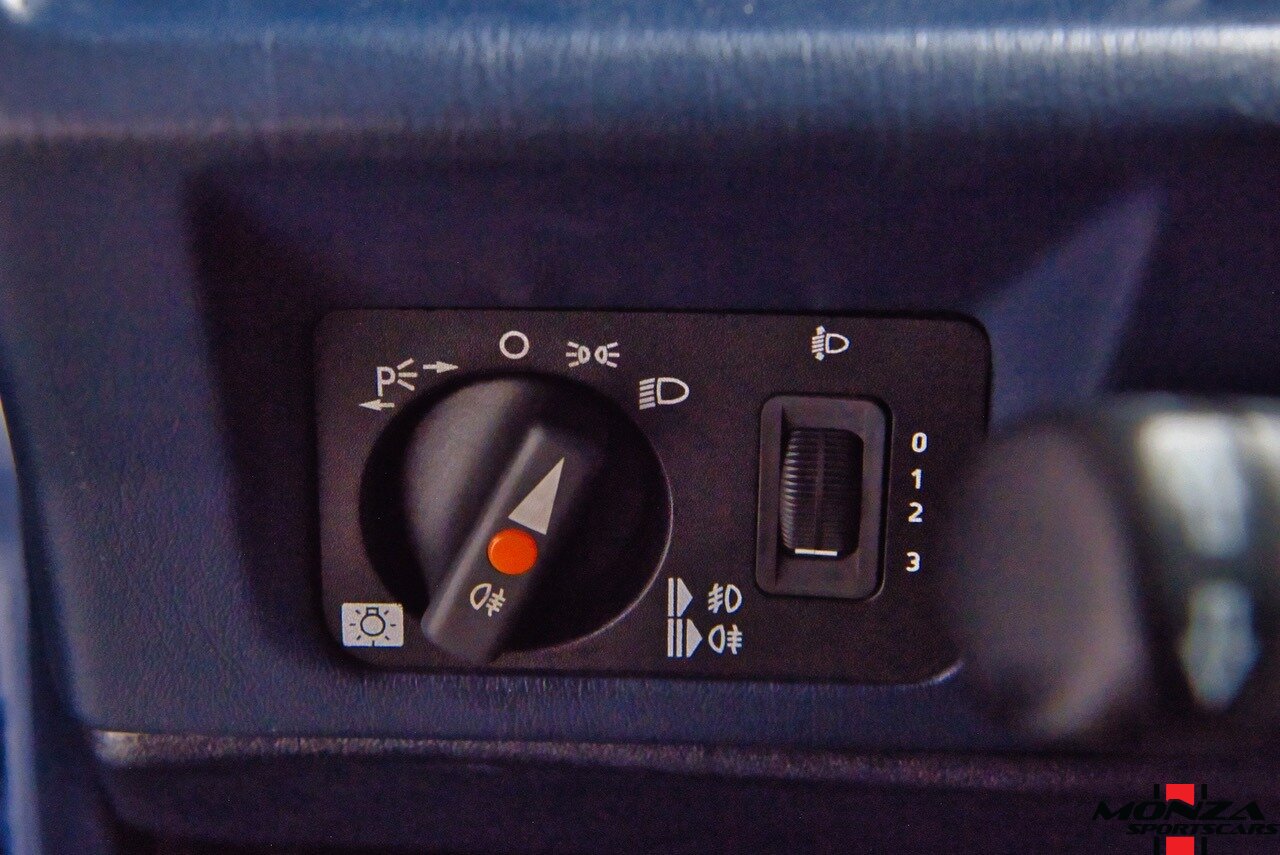 1990 Mercedes-Benz 2.6   - Photo 63 - Houston, TX 77024