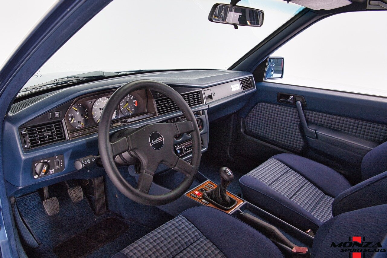 1990 Mercedes-Benz 2.6   - Photo 57 - Houston, TX 77024