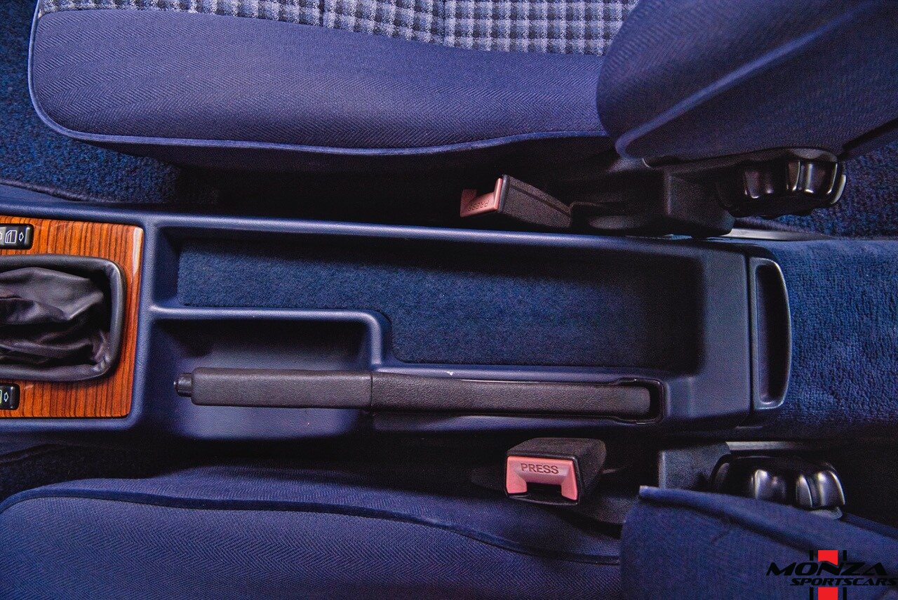 1990 Mercedes-Benz 2.6   - Photo 69 - Houston, TX 77024