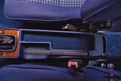 1990 Mercedes-Benz 2.6   - Photo 69 - Houston, TX 77024