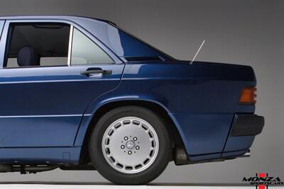 1990 Mercedes-Benz 2.6   - Photo 31 - Houston, TX 77024