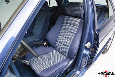 1990 Mercedes-Benz 2.6   - Photo 52 - Houston, TX 77024